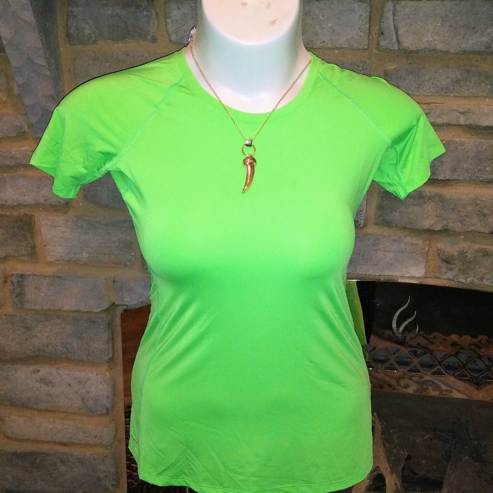 ⭐Reebok Green Gym Top